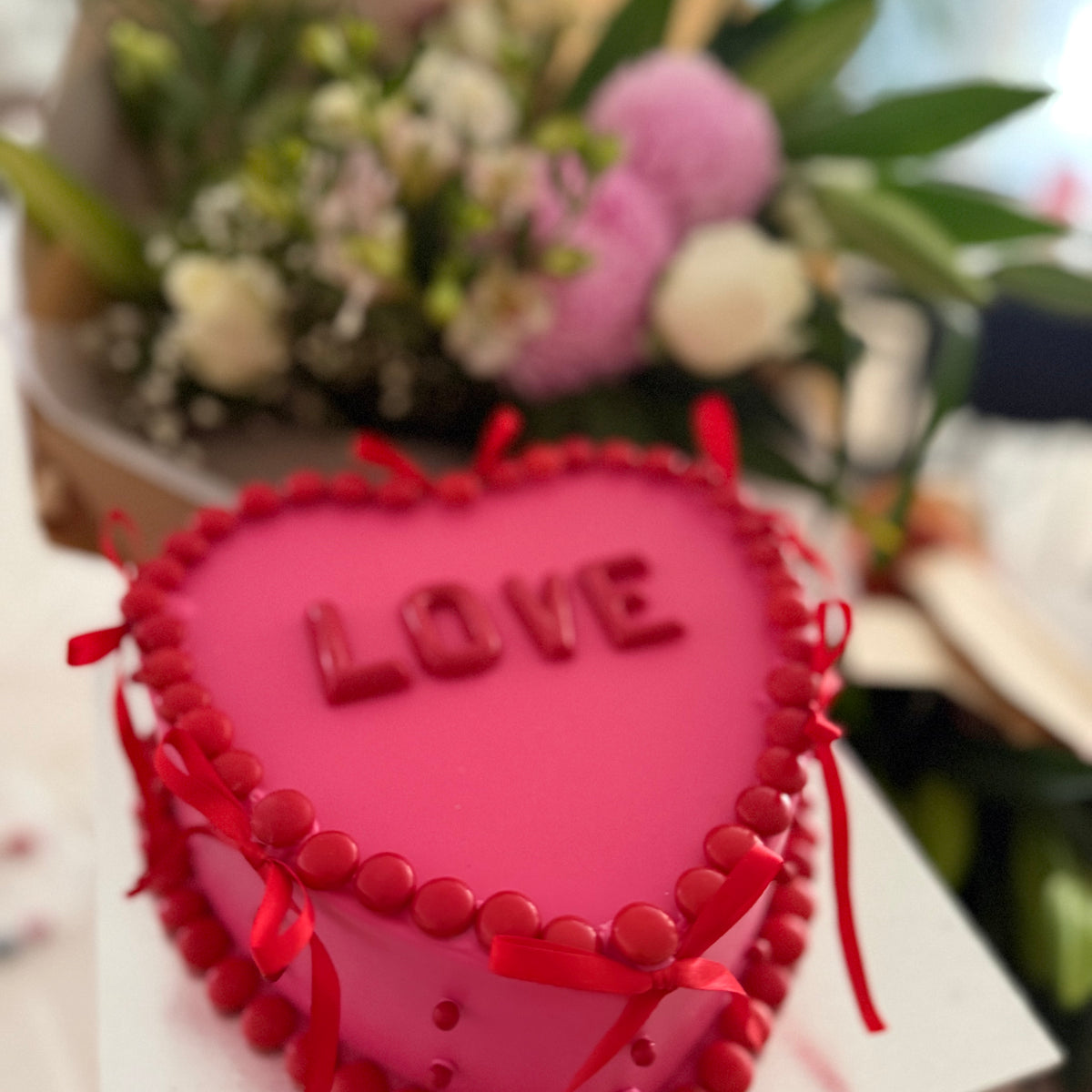 Vintage Heart Smashcake
